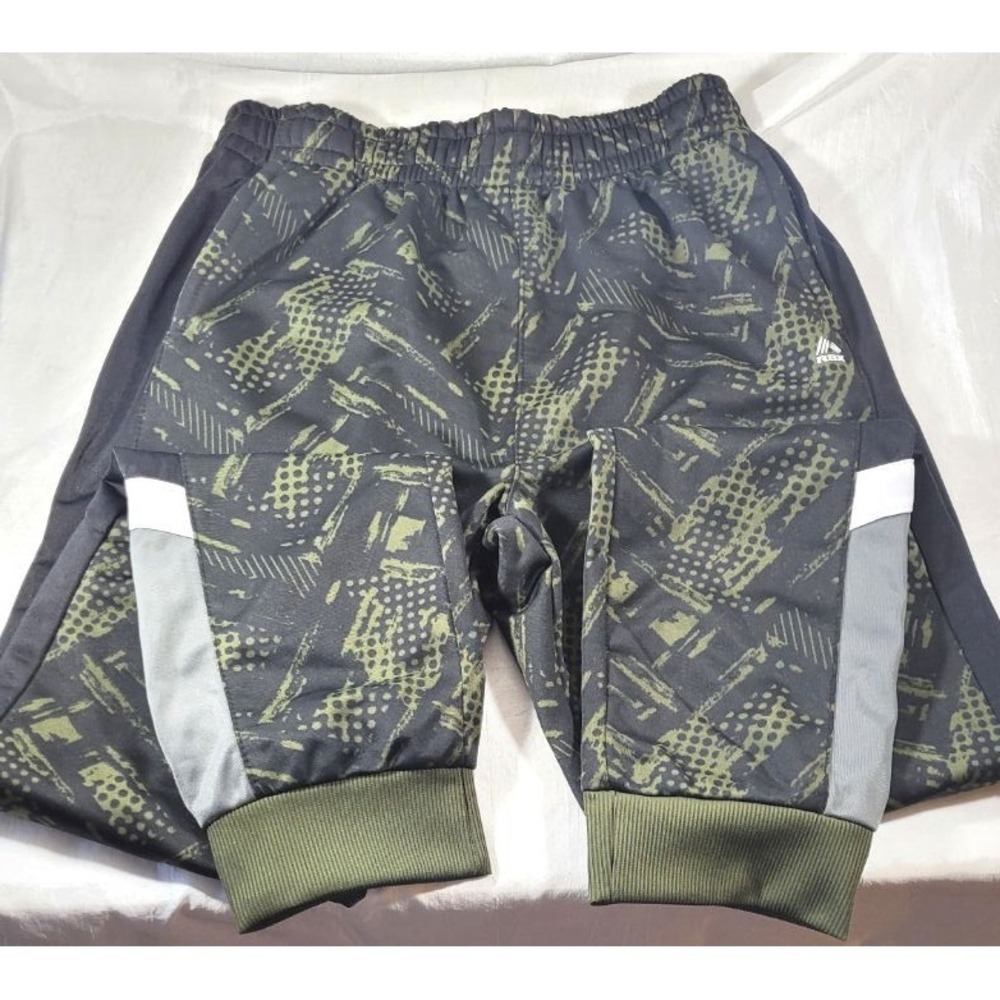 RBXā Boy's Performance Fleece Basic Jogger Track Pants - Black/Green - XL 18/20